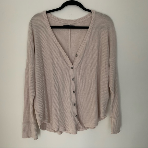 Abercrombie & Fitch Tops - Abercrombie and Fitch cream cozy ribbed button down top M